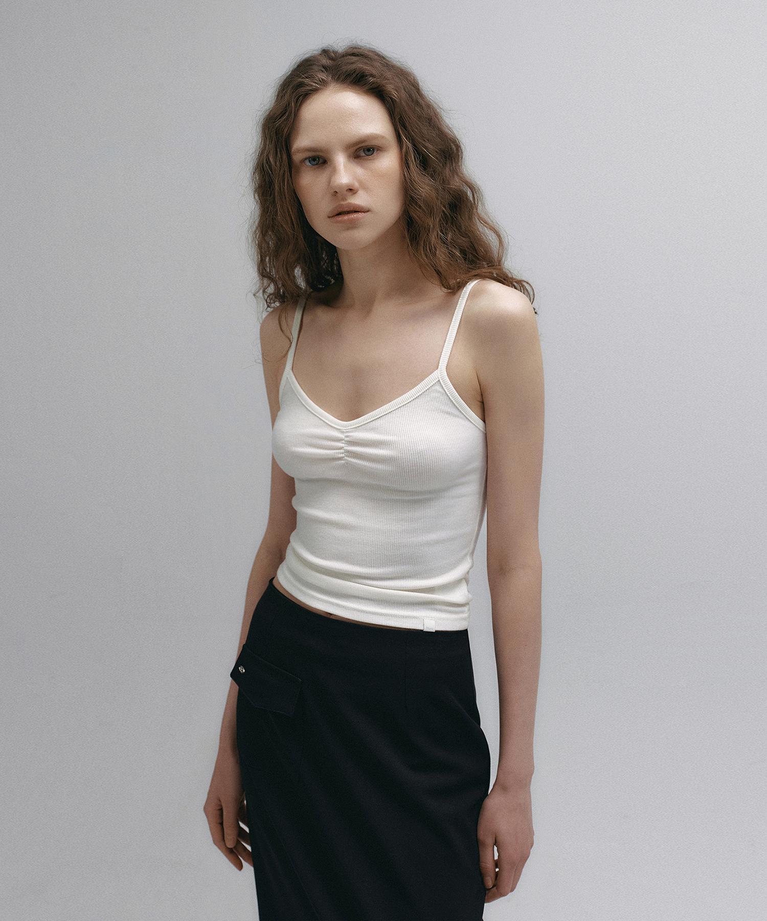 Nive Wave Shirring V-Neck Sleeveless (Ivory) Free