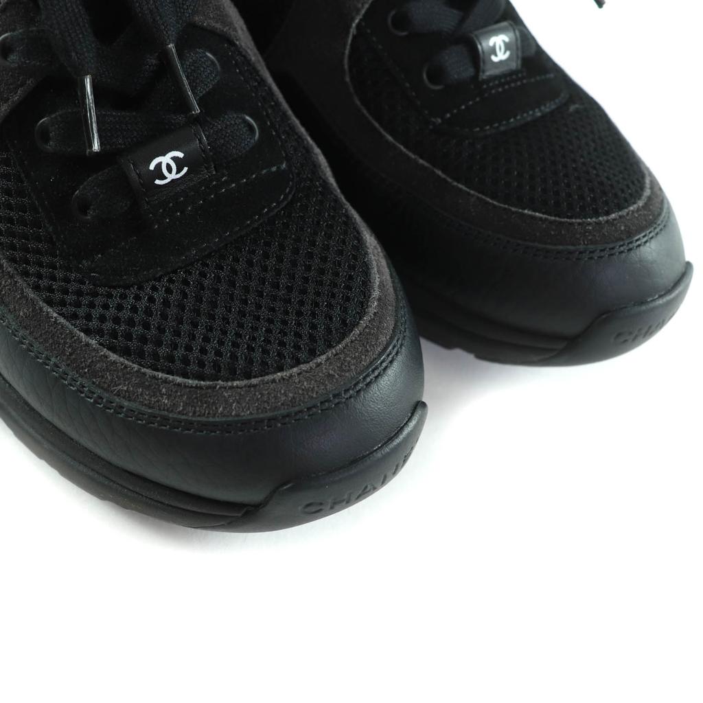 Ausgezeichnete CHANEL Sneaker Schwarz Weiß Leder Damen 37 G38299 Gebraucht