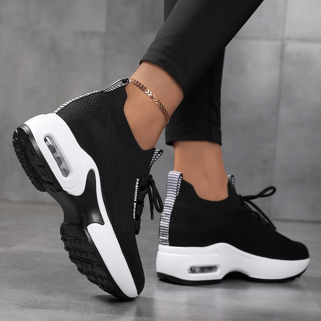 Breathable New Inner Height Increase Fashionable Versatile Casual Dance Mother Shoes Soft Sole Women's Shoes