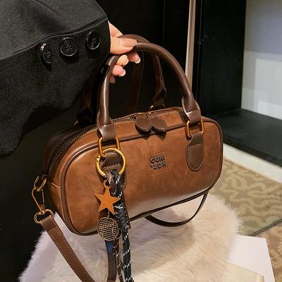 2025 Autumn and Winter New Retro Popular Casual Portable Boston Small Bag Women's Fashion Simple Versatile Messenger Bag