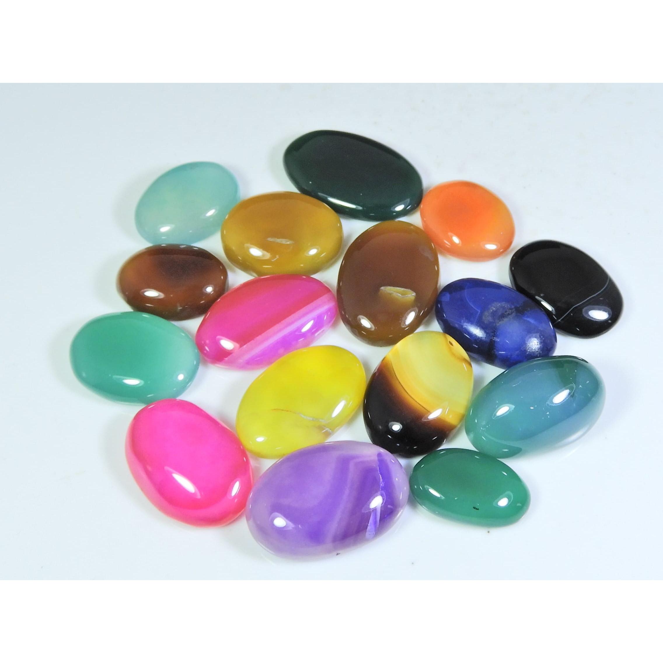 

270Cts. Кольцо из натурального оникса-агата, размер, овальный кабошон, россыпь драгоценных камней, лот из 16 шт. A-640