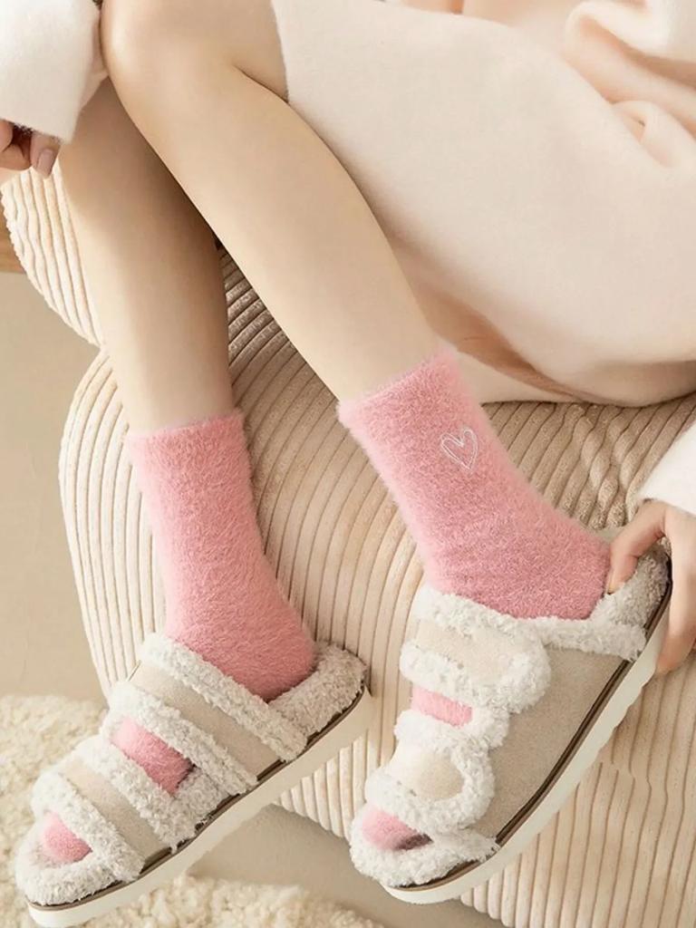Autumn Winter Fleece Bow-Tie Plush Socks Woman Cute Sweet Mid-Calf Socks Thickened Warm Home Sleep Short Socks for GirlsNon-slip