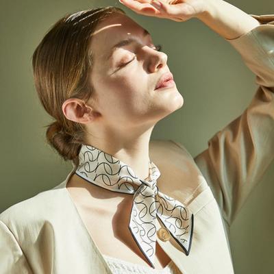 ANA MAISON Raffinierter Seiden-Twilly mit Linienzeichnung [PMT-1357]