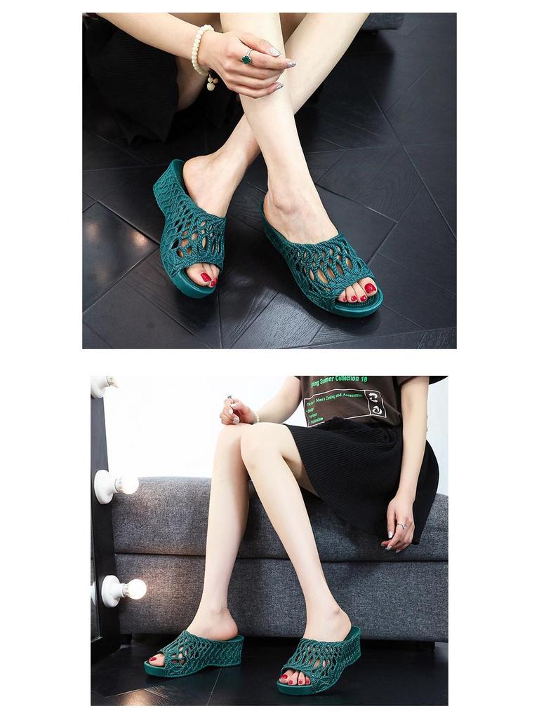 2025 Trendy Women's Thick-Soled Height-Boost Summer Sandals 