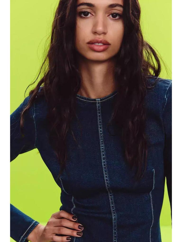 2024 Euro-America Style Women's Denim Short Dress: Autumn/Winter, Waist-Cinching, Slimming, Long-Sleeved, and Versatile