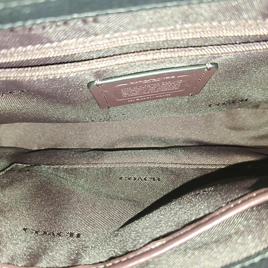 [Gebraucht] Cassie Schwarze Leder Schultertasche Tragetasche Goldene Beschläge Abnehmbarer Riemen - Sehr Gut #M9JZZX