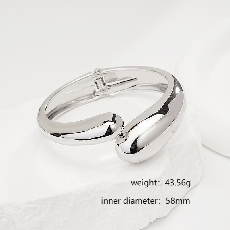 Interlocking Ring Open Bangle - European & American Light Luxury Design for Women