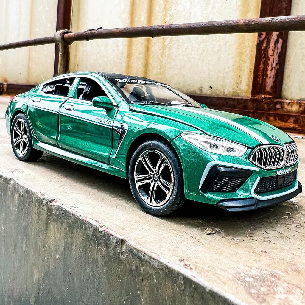 Modelo de coches de aleación fundido a presión de Metal M8 Manhart a escala 1/32, coche de juguete para niños, juguetes de regalo para niños, colección de pasatiempos para vehículos