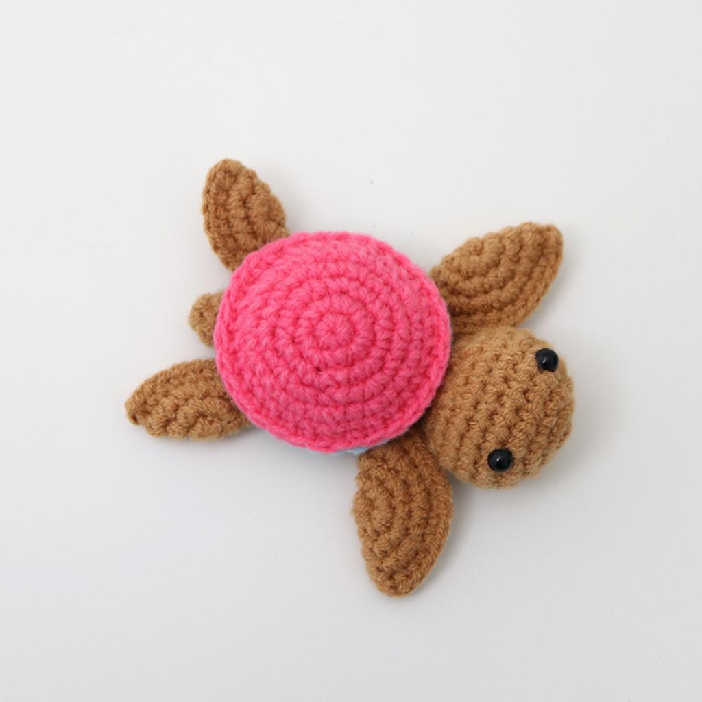 Neues Klassisches und Bequemes Handgefertigtes Garngeflecht Niedlicher Anhänger Häkel Schildkröte für Freunde Kreatives Geschenk Häkelpuppe