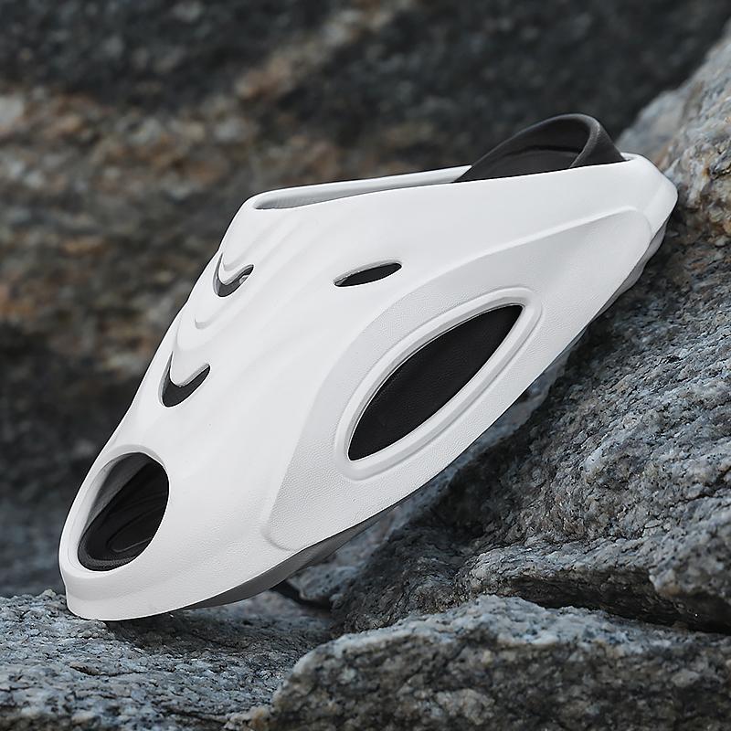 Nya herrtofflor utomhus inomhus strand sandaler bekväma tjocka mjuka tofflor män kvinnor vardagsskor män flip-flops tofflor