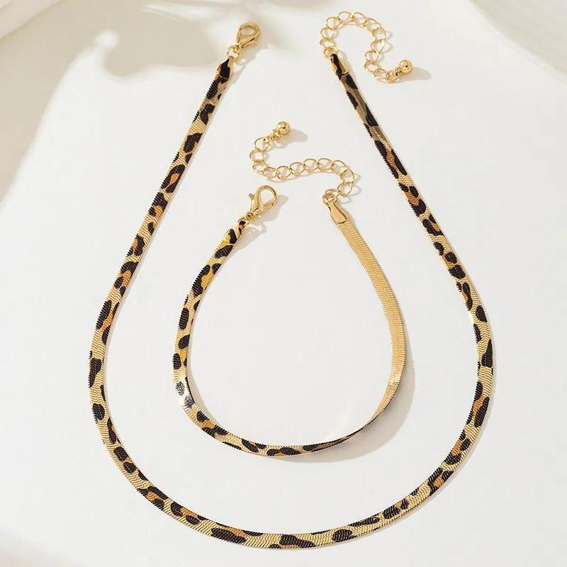 Fashionable And Personalized Metal Geometric Leopard Print Circle Women's Necklace Bracelet Jewelry Set
