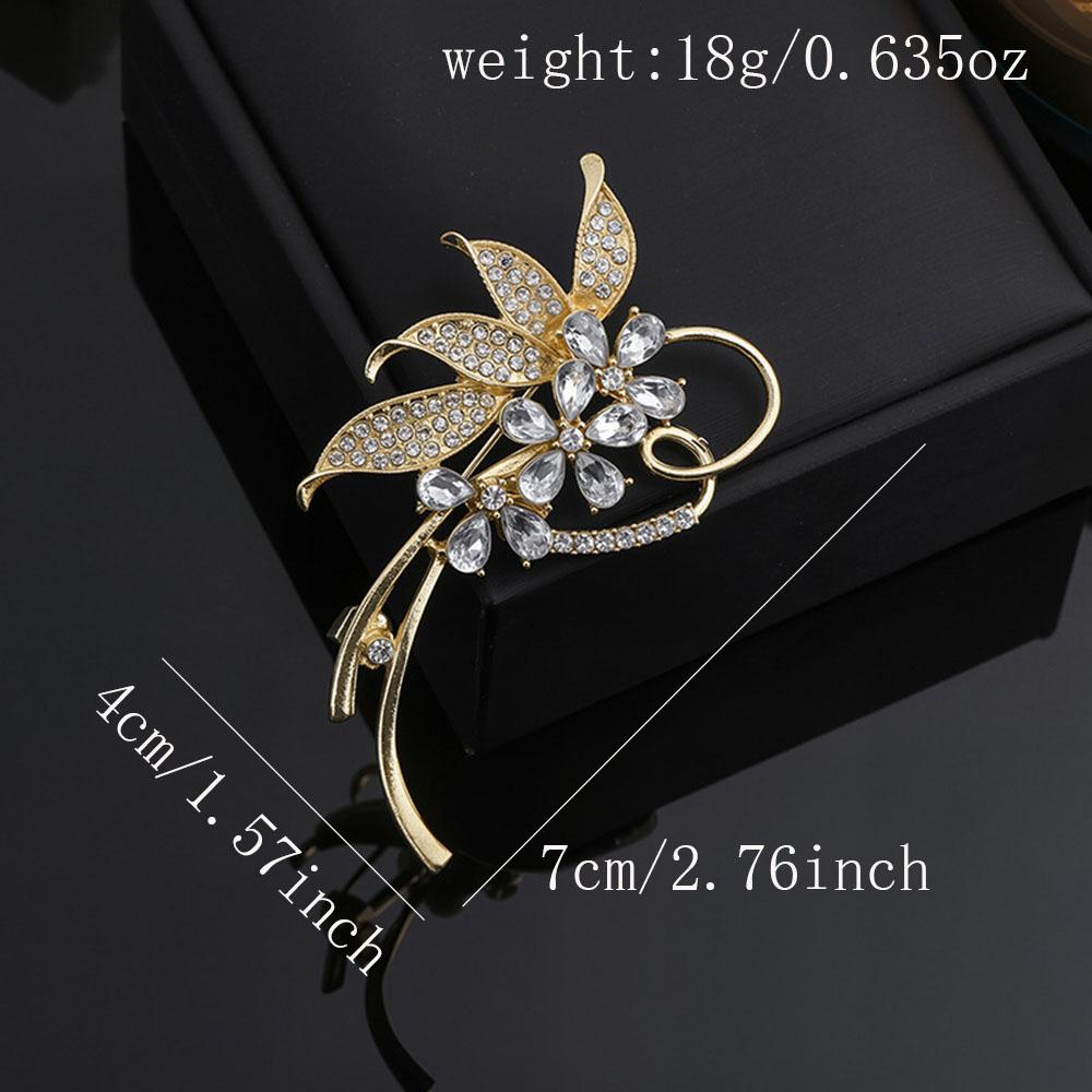 Elegant Zircon Simulated Pearl Brooch Starry Hollow Design Crabapple Flower Leaf Fashionable High-End Chest Decoration Wholesale