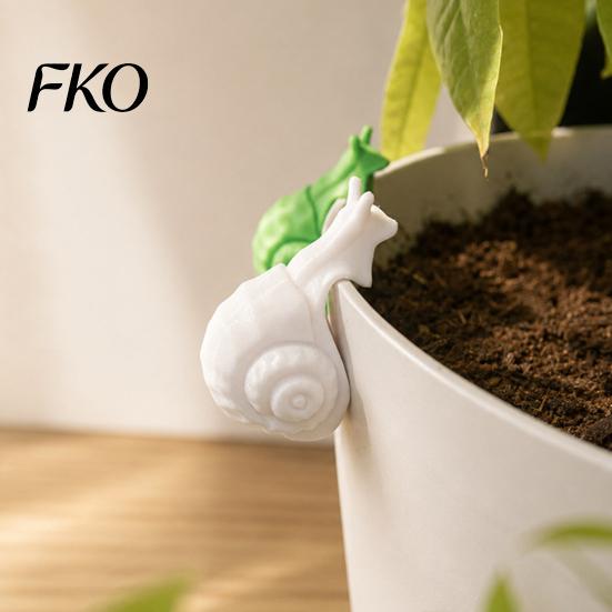 Desktop Decoration Art 3D Printed Climbing Snail Decor, Flower Pot Hanging Ornament, Cute Mechanical Balance Ornament Garden Plant