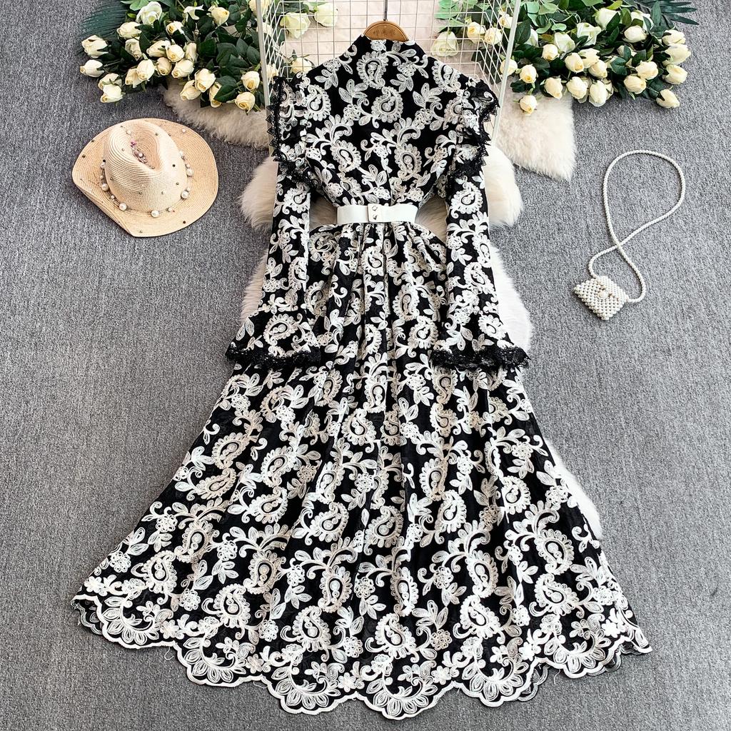 French Celebrity Vintage Lace Embroidery Long Sleeve Dress with Lotus Leaf Edge Women's Autumn and Winter Pearl Buckle Waist Long Dress