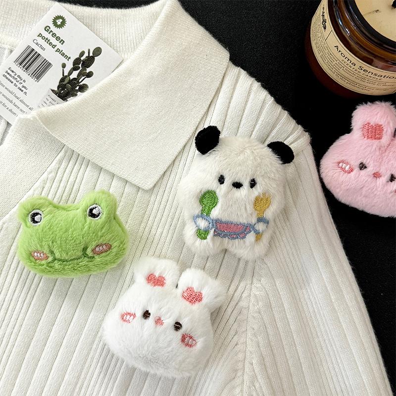 Cartoon Animals Plush Brooch Cute Coat Sweater Scarf Badges Kawaii Pins Creative Backpack Decoration Children Gifts
