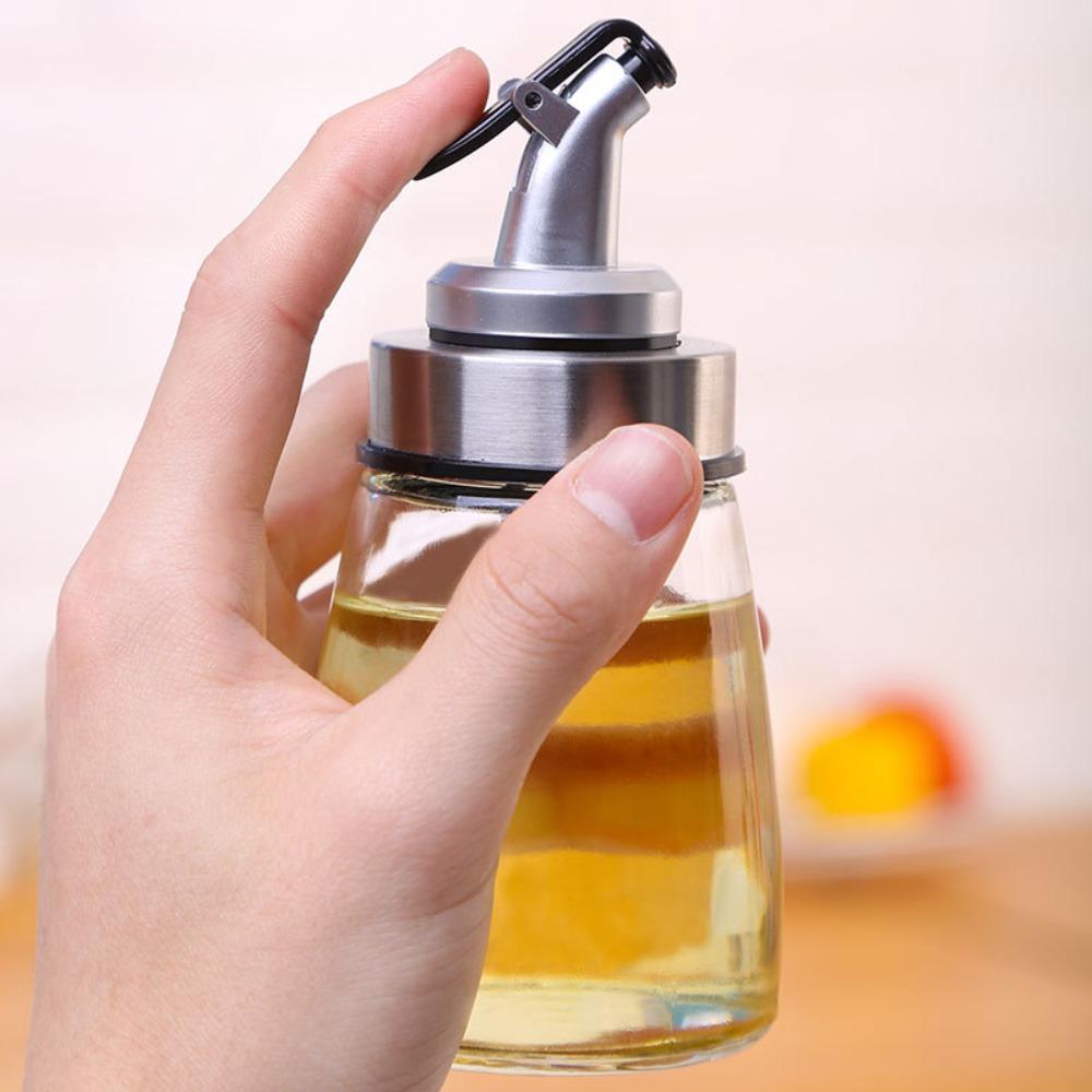 2PCS Refillable Glass Oil Bottle 160ML Kitchen Soy Sauce Bottle Vinaigrette Dispenser  Dinning Table