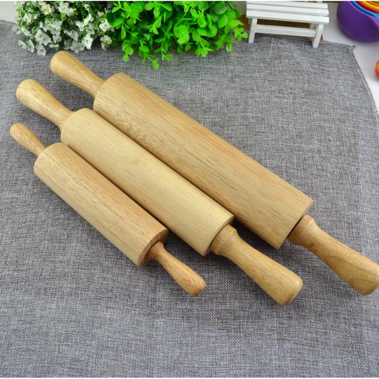 Christmas Reindeer Carved Rubberwood Rolling Pin for Baking Dumplings