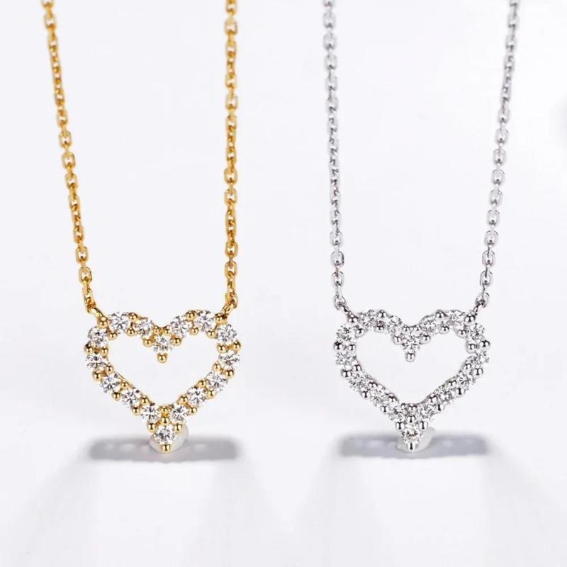 Hollow Out Full Diamond Heart-shaped Necklace Simple Alloy Diamond Inlaid Heart-shaped Pendant Women Elegant Jewelry Necklace