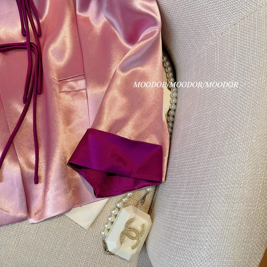 Neuer chinesischer Stil Retro High-End Rosenrosa Strickjacke Top für Damen Herbst Neu Nationaler Stil Tang-Anzug Tellerknopf Jacke