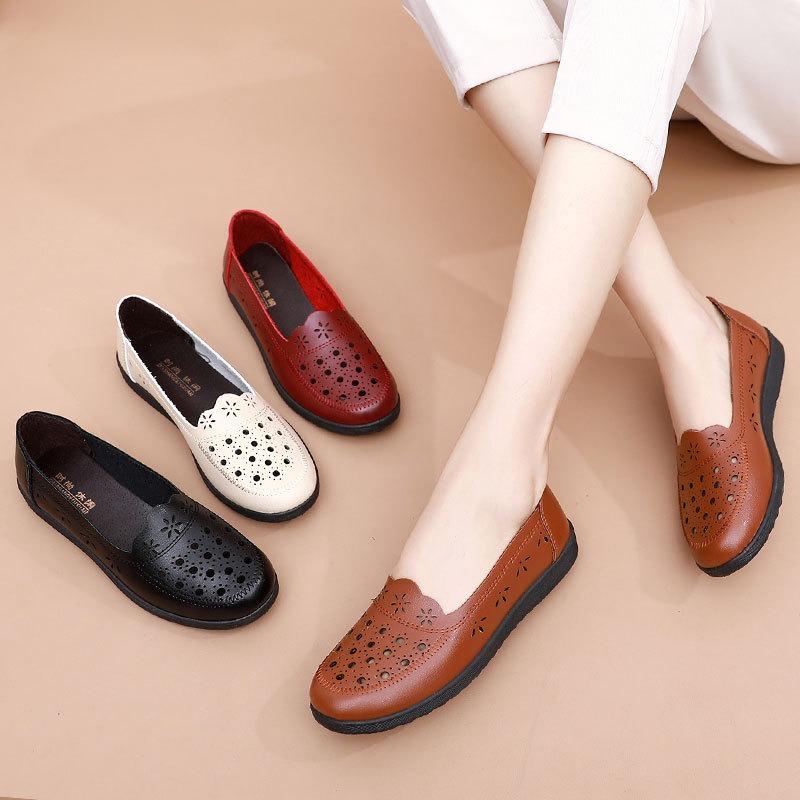 Spring single shoes breathable fashion hollow leather shoes soft sole non-slip flat bottom old man hole shoes middle old women's shoes