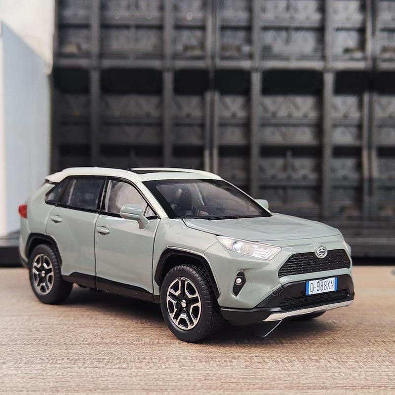 1/32 Toyota RAV4 SUV 2023 Alloy Die Cast Toy Car Model Sound and Light Pull Back Children's Toy Collectibles Birthday Gift