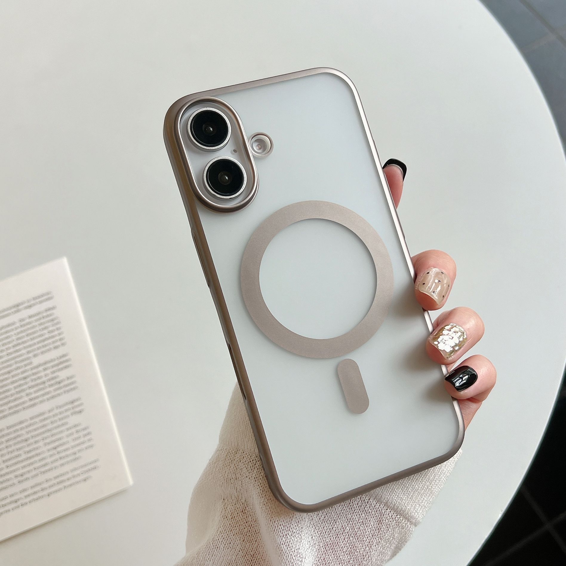 

Подходит для iPhone16 Матовый чехол для телефона с магнитной адсорбцией Эксимерный Apple 15 ProMax Ощущение кожи 14 Чехол для защиты от падений iPhone12proMax