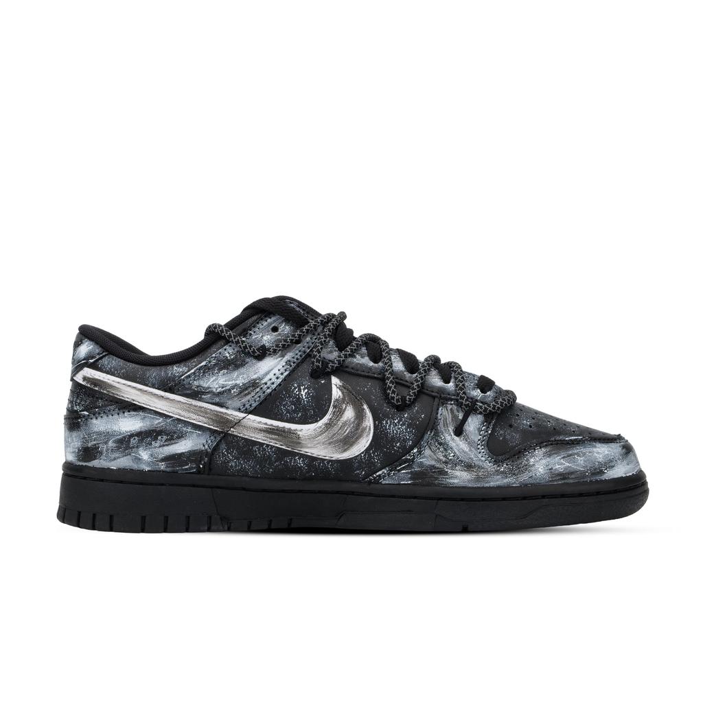 Nike Dunk Monster Lab, Cielo Stellato Notte Oscura Scarpe da Skateboard Basse Unisex Nero Bianco IO7606-010(Team445-)