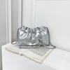 Borsa a Catena con Tracolla Pieghettata Trendy e Design Piccolo e di Nicchia.