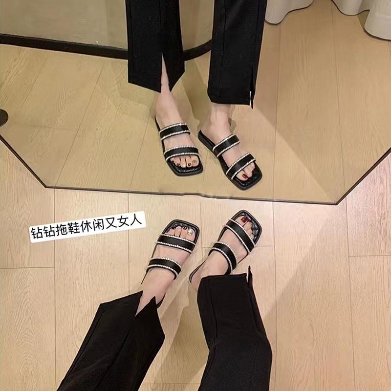 Grape mother Xiaoxiangfeng with rhinestone square head flat sandals, summer open-toed beach slippers women