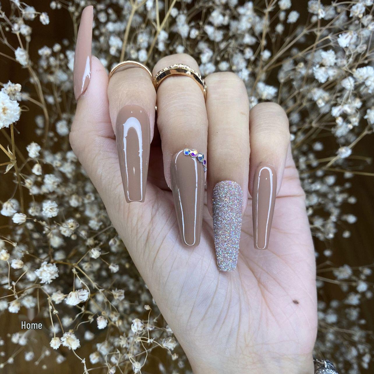 

20-Piece Long Ballet Coffin Nails with Art Stickers