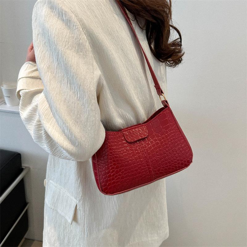 Temperament Simple Fashion Versatile Ins Shoulder Bag Women 2025 Spring New Solid Color Underarm Bag Small Square Bag Women