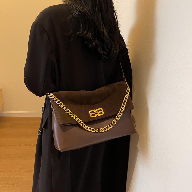 Large-capacity tote bag women's 2025 winter new women's bag high-end light luxury chain single shoulder armpit bag