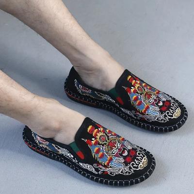 Mode Classique Brodé Décontracté Mocassins en Toile pour Hommes Mode Slip-on Mocassins en Toile pour Hommes Ethnique Chinois Couple Tissu Zapatillas De Deporte