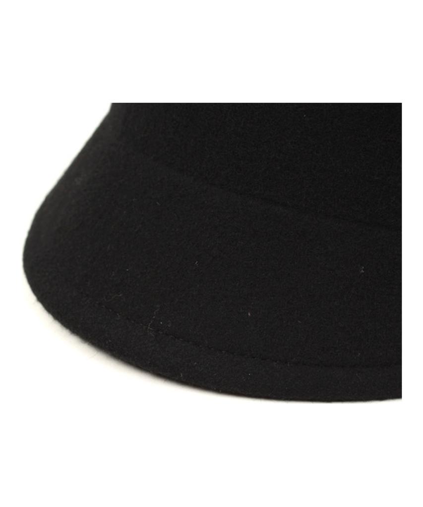Yunibeosyeolkemiseuteuli Wool Black Round Riding Cap