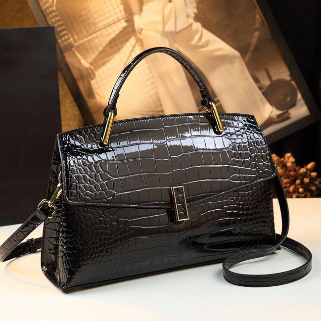 2025 Crocodile Pattern Women's High-Quality Trendy Shoulder Bag Handbag