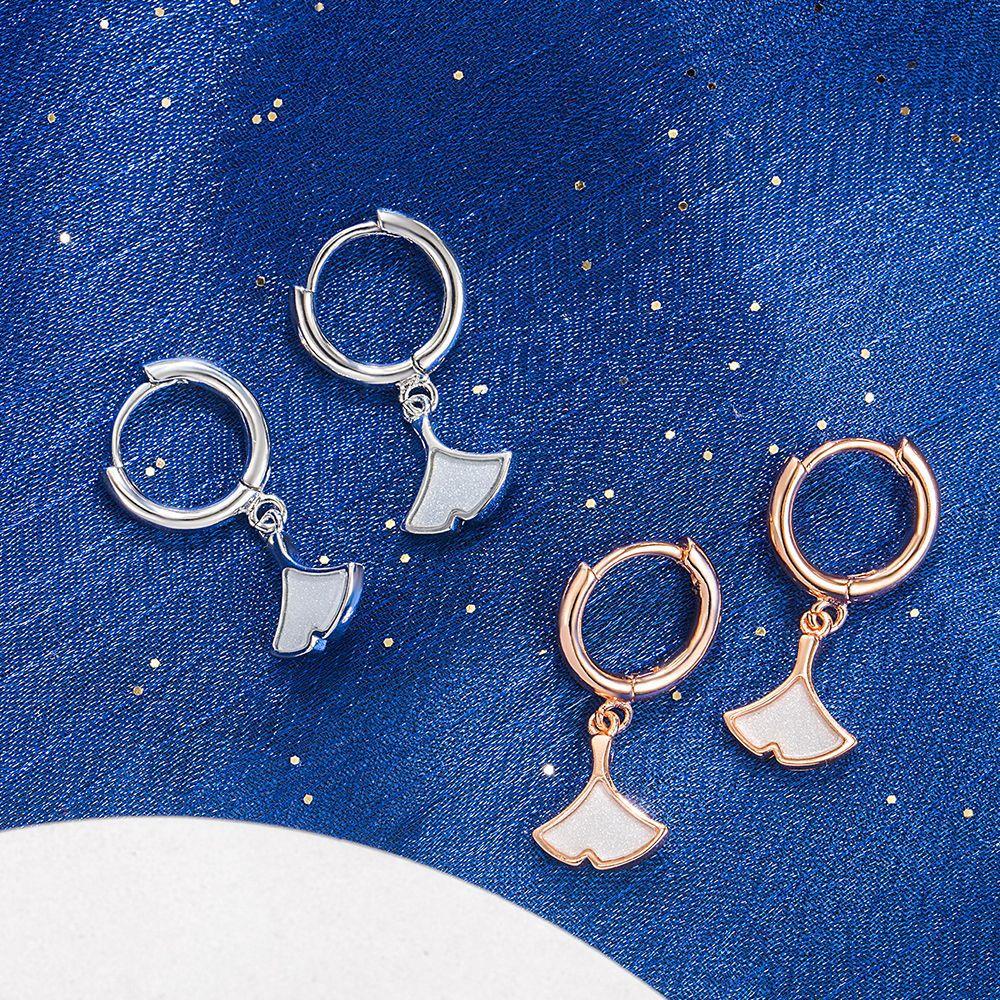 Apricot Leaves Have a High-end Feel, a Light Luxury Temperament, a Light Luxury Touch and a High-end Feel. Earrings