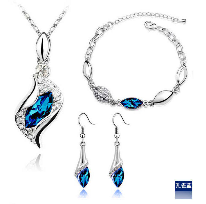 LUXY MOON Women Crystal Pendant Alloyed Chain Necklace Stud Earring Jewelry Set