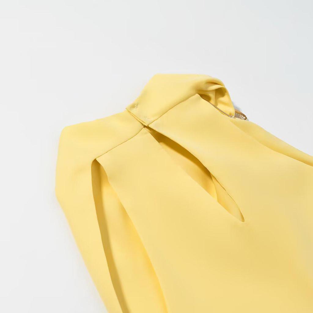 Autumn Gold Collar Sleeveless Top with Accessories for Women