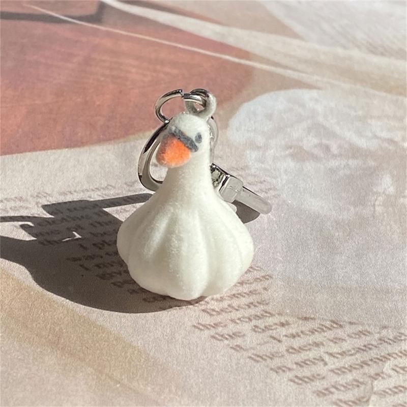 Lovely Adorable Alpacas Keychain Portable Resin Designs Decoration for Animal Lovers and Accessory Enthusiasts