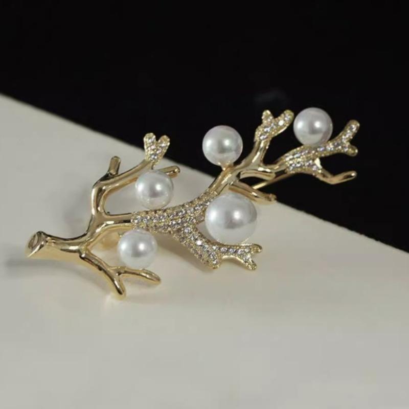 Happiness Tree Brooch with Multiple Natural Freshwater Pearls Unique and Exquisite Branches Broocohpins for Unisex Gifts