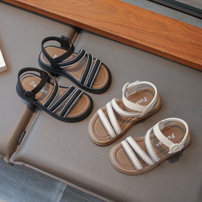 Letnie Dziecięce Sandały Luksusowe Sandały z Paskiem z Cyrkoniami dla Dzieci 2024 Modne Sandały Rzymskie na Płaskiej Podeszwie z Odkrytymi Palcami dla Dziewczynek, Codzienne, z Wycięciami
