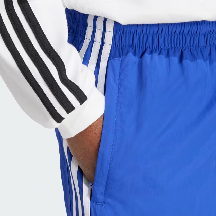 adidas Originals Adicolor Classics Solid Stripe Logo Print Comfortable Breathable Three-Quarter Casual Shorts Men Shorts Blue IZ2413