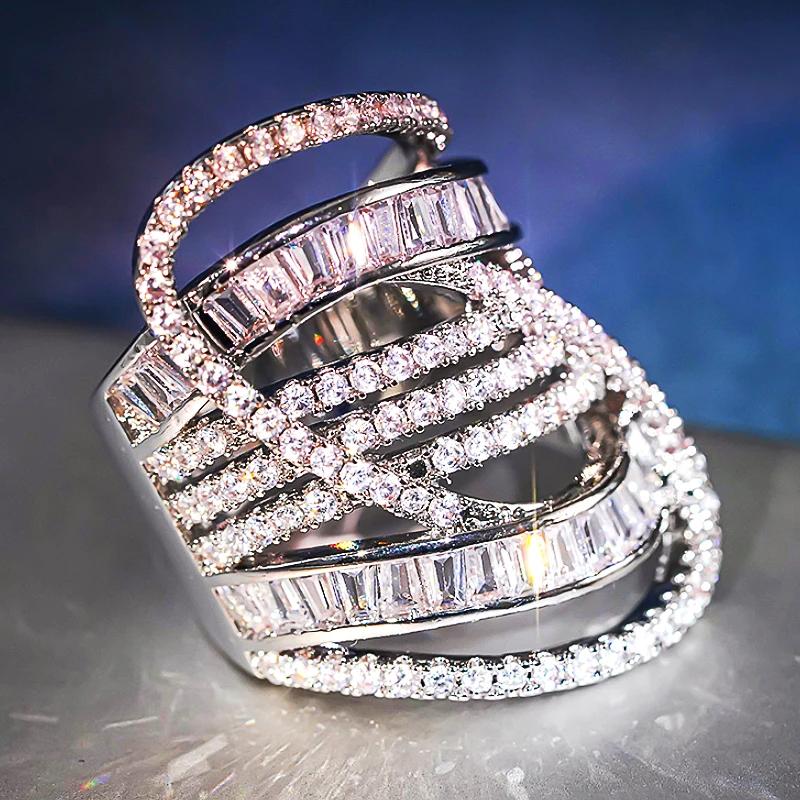 Huitan Luxury Hollow Out Design Ring for Women Party Gorgeous Wedding Full Bright CZ Accessories Geometric Fashion Lady Jewelry