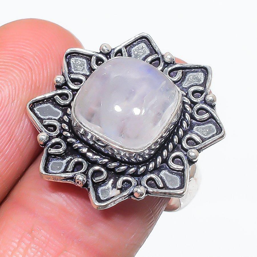 

Natural Moonstone Gemstone 925 Sterling Silver Jewelry Ring Size 8.5 G8k36