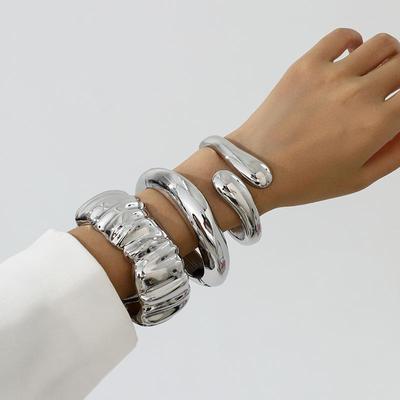 Exaggerated Water Drop Metal Mirror Bangle – European & American Style Hand Jewelry.