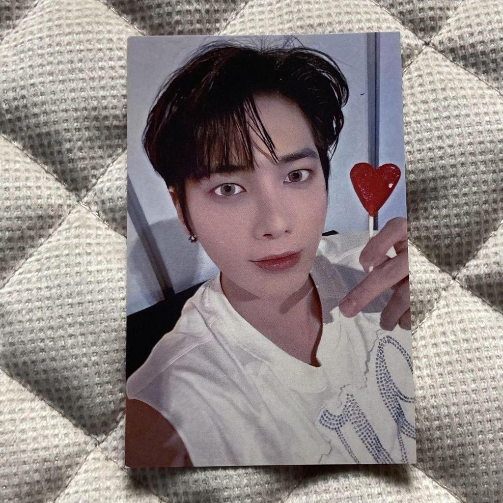 [USED] TXT Taehyung Love Language Sanok Trading Card