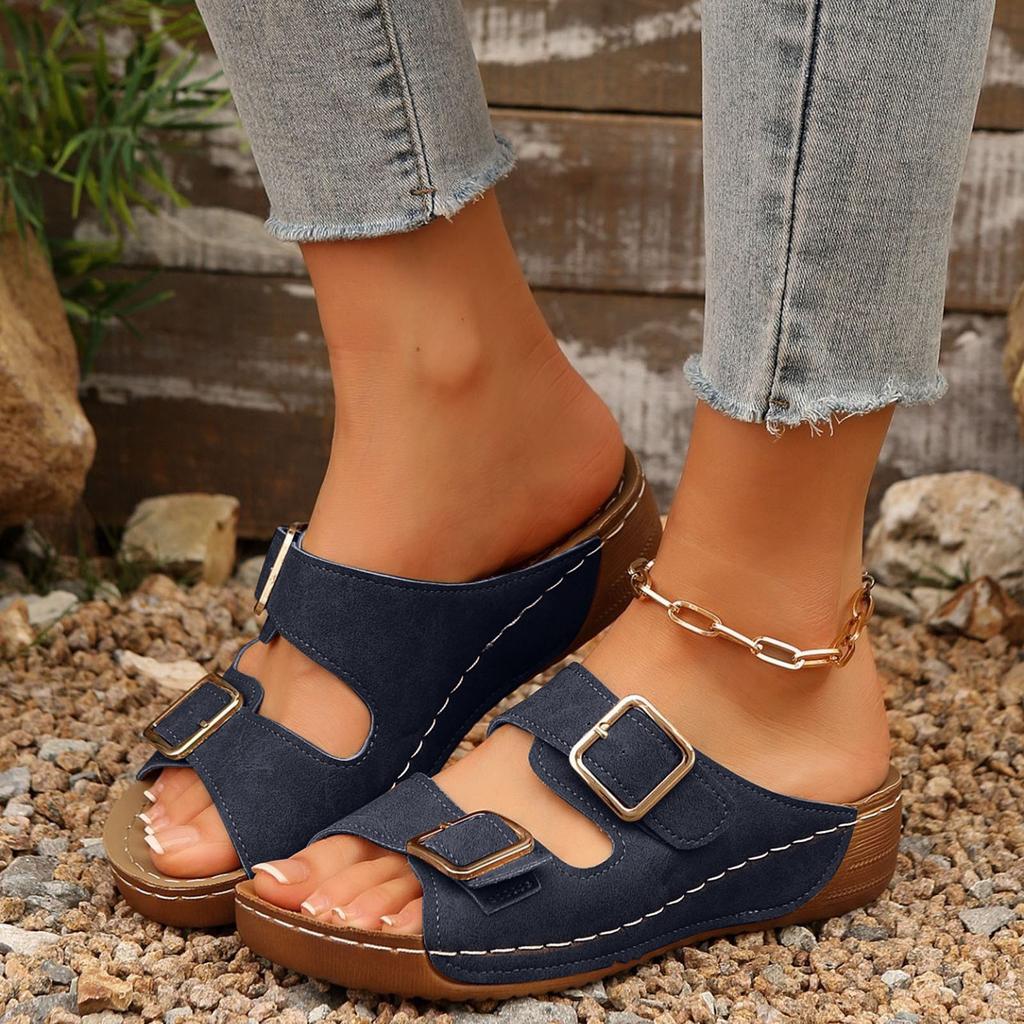 Women Hot Open Toe Sandals Crystal Beach Flip Flops Female Students Korean Fashion Wear Summer Flat Sandal Chunky Sandalias