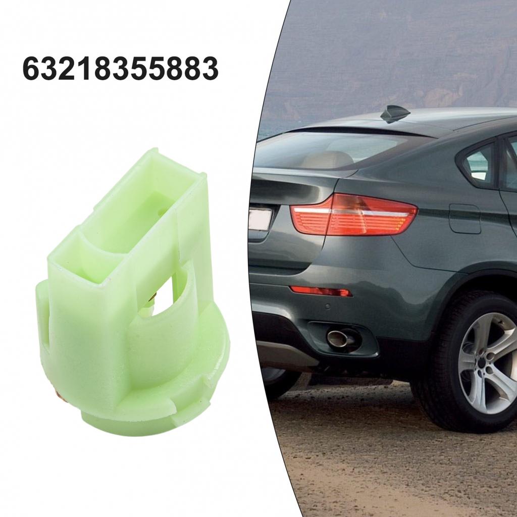 Tail Light Bulb Socket for BMW E30 E32 E34 E38 E71