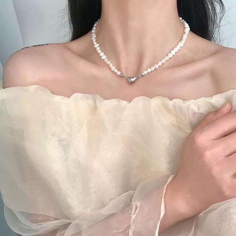 

Magnetic irregular Baroque necklace One size