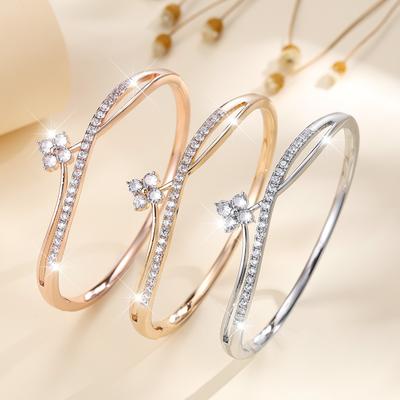 Fashionable Four-leaf Flower Fashion Light Luxury High-end Zirconium Versatile Niche Women's Bracelet Bracelet